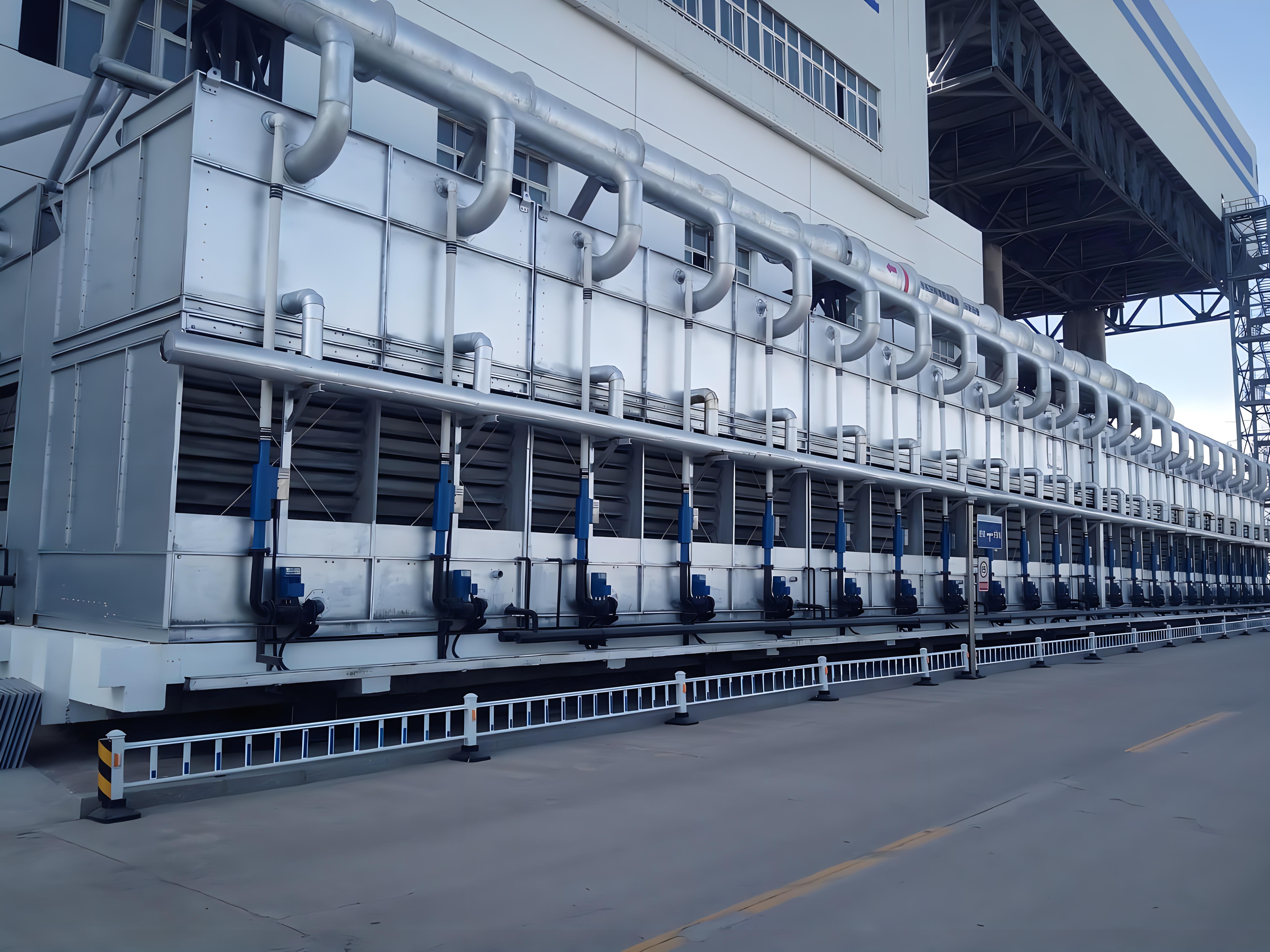 蒸發(fā)式冷凝器在節(jié)能上明顯優(yōu)于傳統(tǒng)空冷和水冷機(jī)組